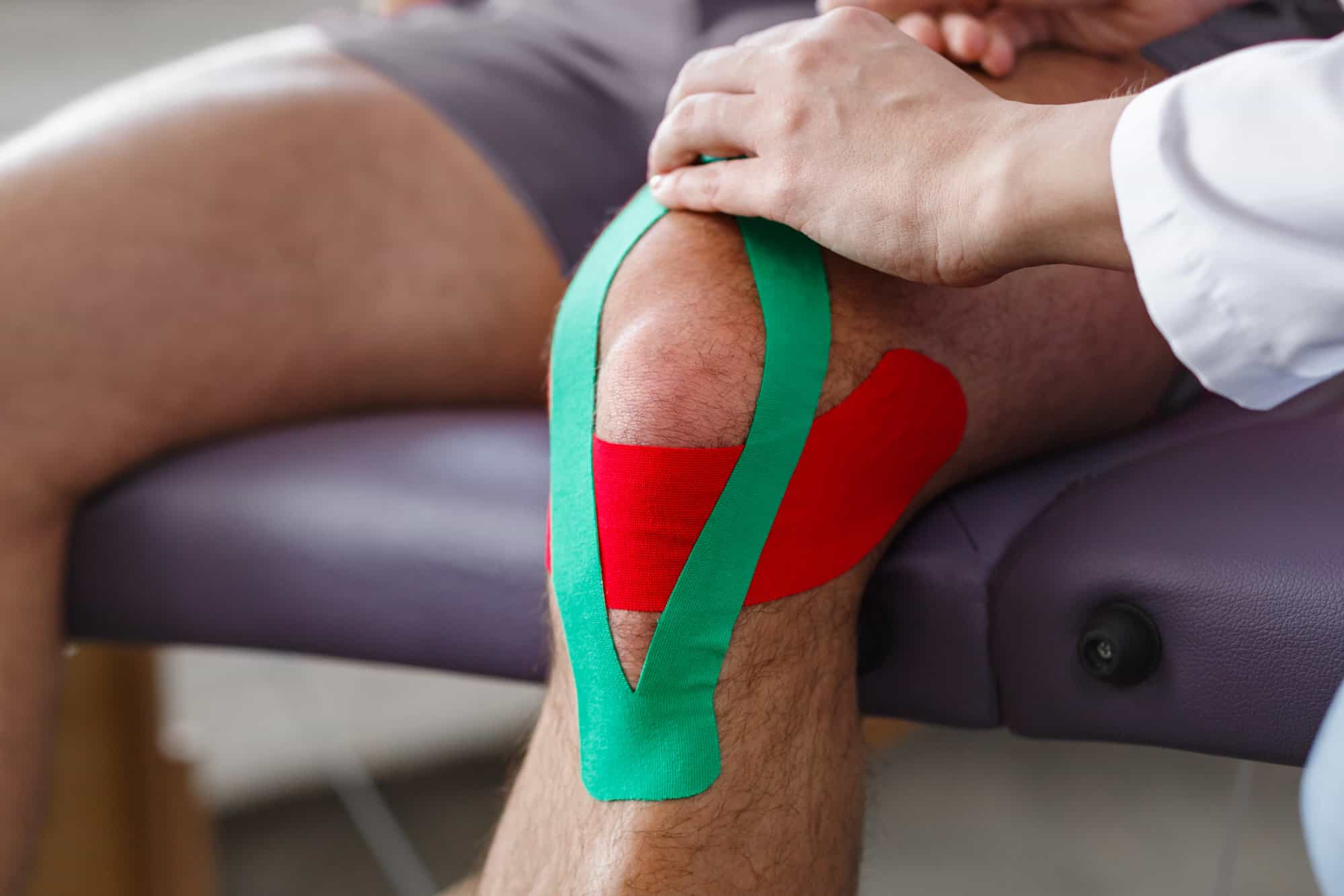 Master KT taping techniques for 3 common knee injuries in runners