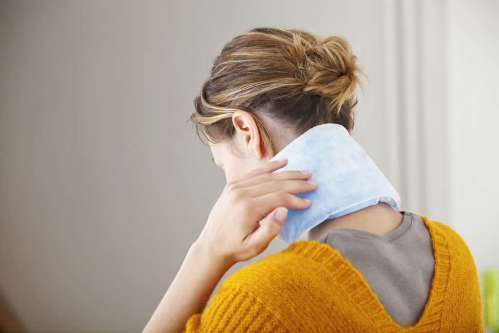 neck pain relief by heat therapy